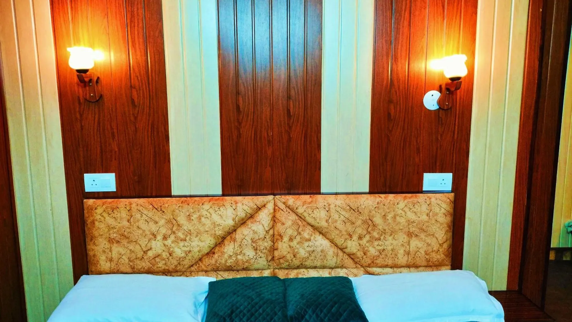 Hotel Kanha Shimla Apartment
